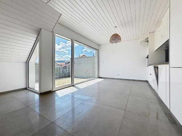 3.5 Zimmer, 77 m², 2. Stock