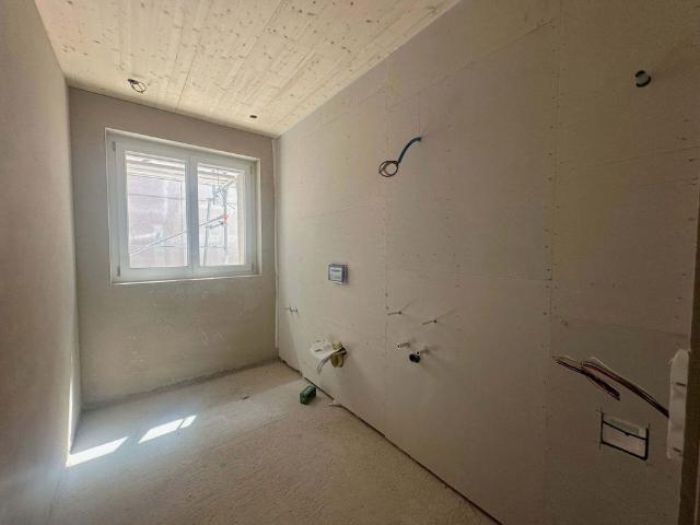 3.5 Zimmer, 77 m², 4. Stock