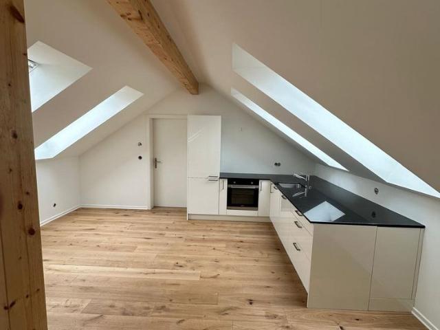 3.5 Zimmer, 77 m², 5. Stock