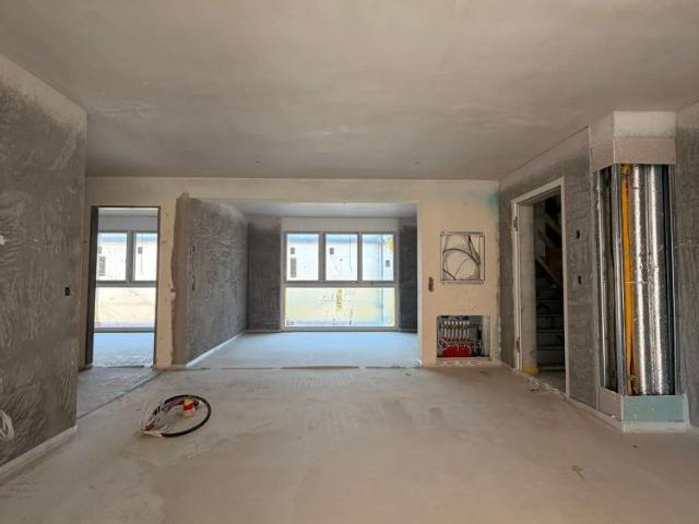 3.5 Zimmer, 77 m², EG