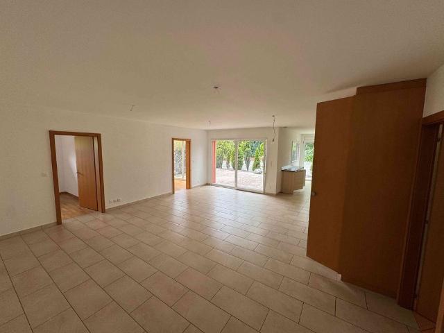3.5 Zimmer, 77 m², EG