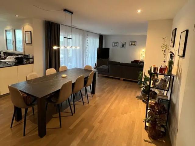 3.5 Zimmer, 77 m², EG