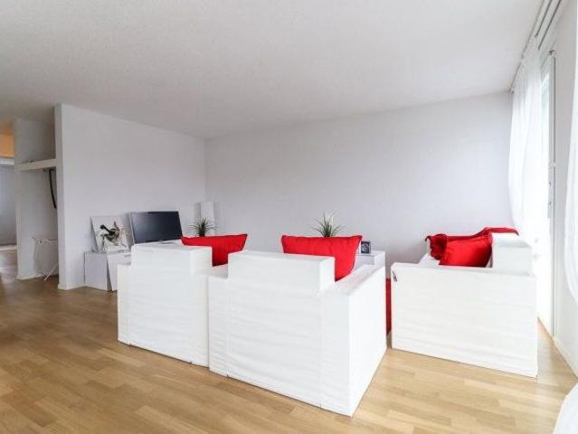 3.5 Zimmer, 79 m², EG
