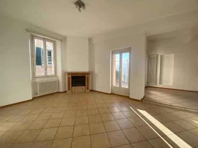 3.5 Zimmer, 70 m², 1. Stock