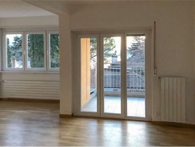 3.5 Zimmer, 70 m², 1. Stock