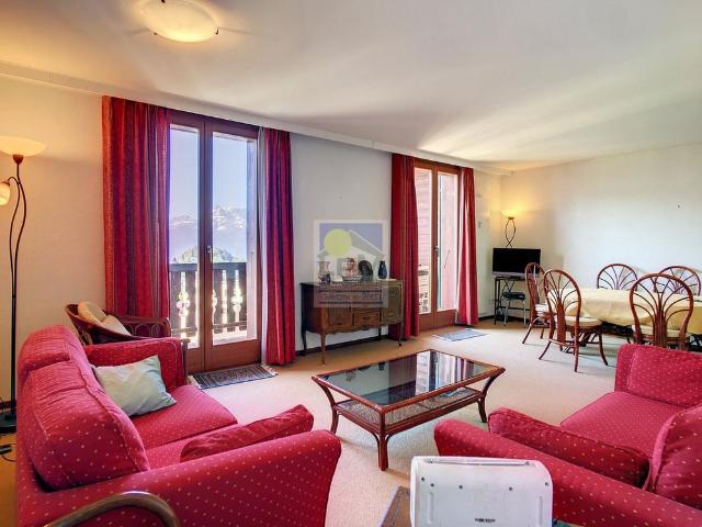 3.5 Zimmer, 70 m², 2. Stock