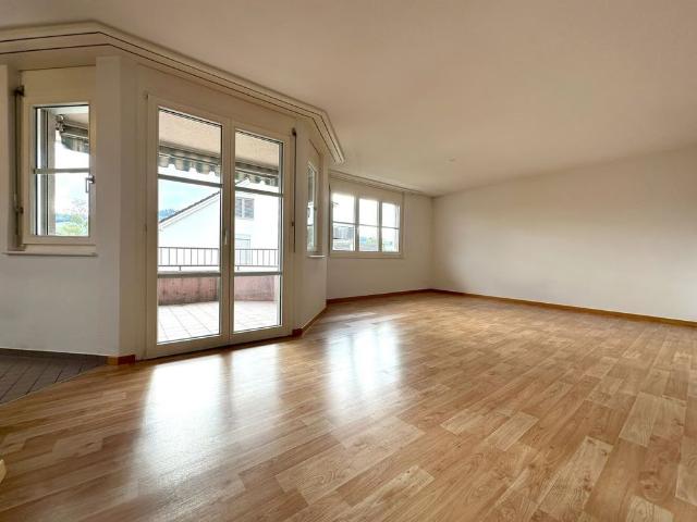 3.5 Zimmer, 70 m², 2. Stock