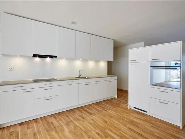 3.5 Zimmer, 72 m², 1. Stock