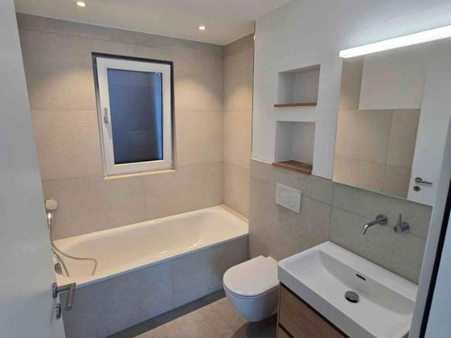 3.5 Zimmer, 72 m², 1. Stock