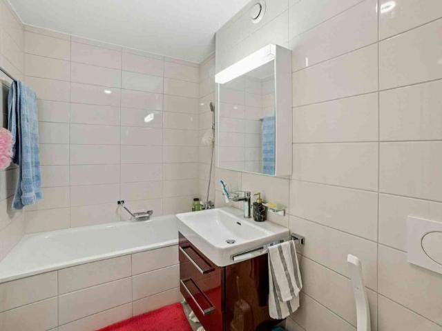 3.5 Zimmer, 84 m², 1. Stock