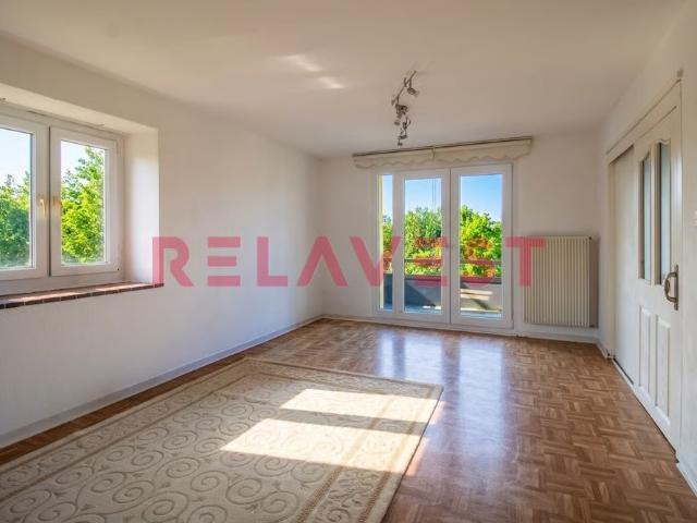 3.5 Zimmer, 84 m², 1. Stock