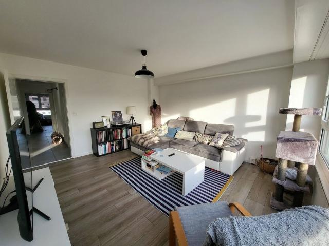 3.5 Zimmer, 84 m², 6. Stock