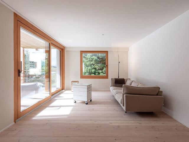 3.5 Zimmer, 84 m², EG