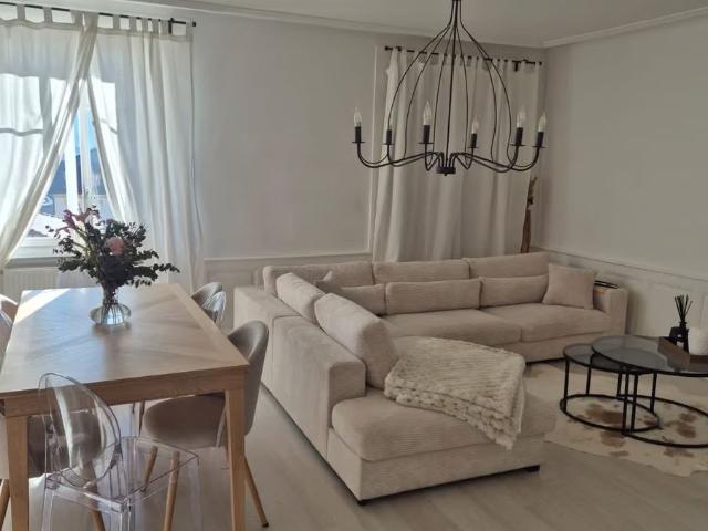 3.5 Zimmer, 85 m²