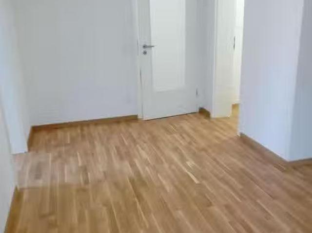 3,5 Zimmer 85 m² 1.300 € Kaltmiete Wohnungen in Planegg