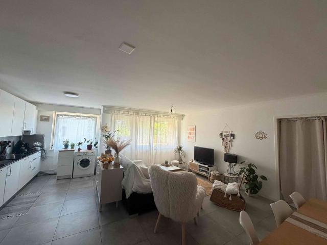 3.5 Zimmer, 85 m², 1. Stock