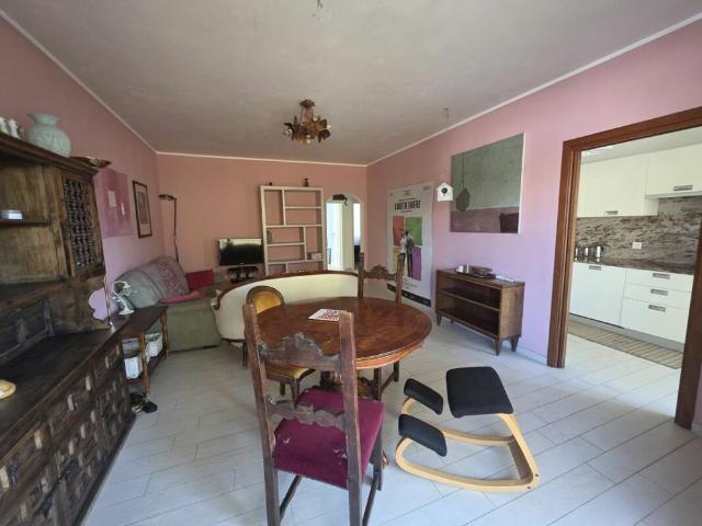 3.5 Zimmer, 85 m², 2. Stock