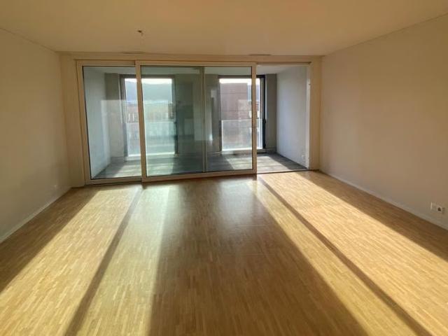 3.5 Zimmer, 87 m², 6. Stock