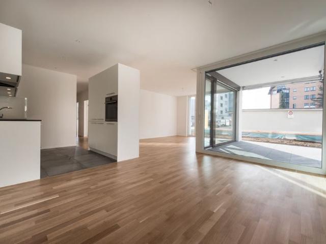 3.5 Zimmer, 87 m², EG