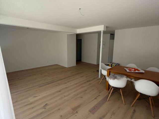 3.5 Zimmer, 87 m², EG