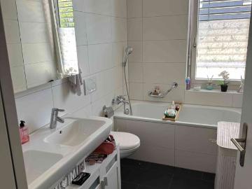 3.5 Zimmer, 88 m², EG