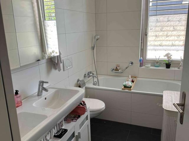 3.5 Zimmer, 88 m², EG