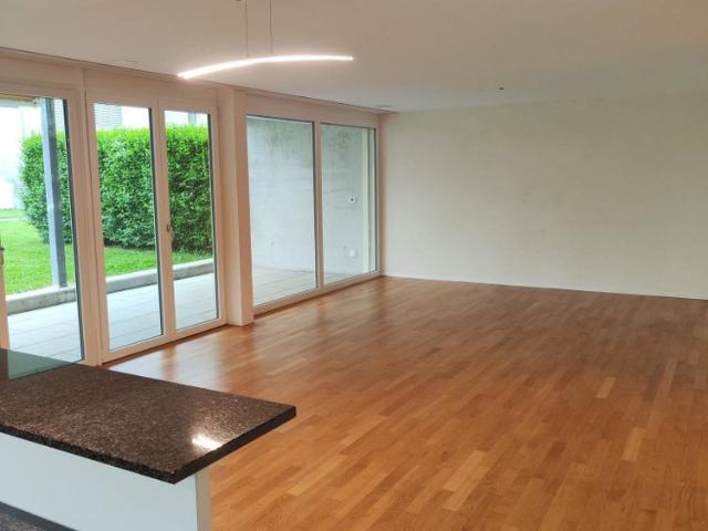 3.5 Zimmer, 89 m², EG