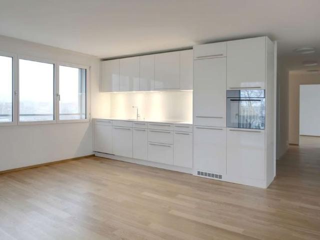 3.5 Zimmer, 80 m², 1. Stock