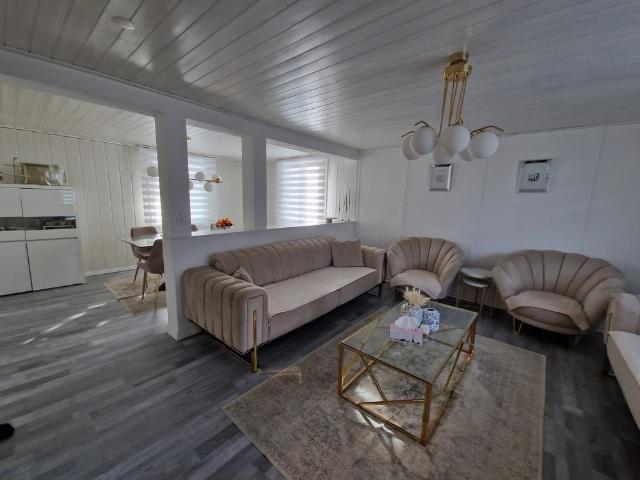 3.5 Zimmer, 80 m², 1. Stock