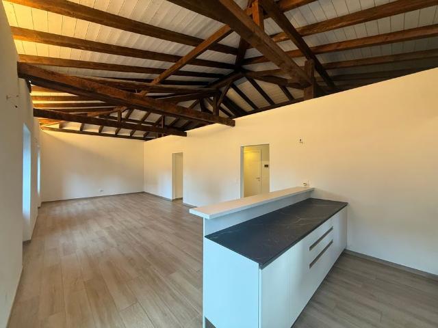 3.5 Zimmer, 80 m², 1. Stock