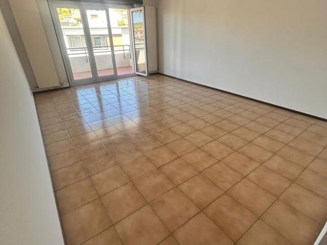 3.5 Zimmer, 80 m², 2. Stock