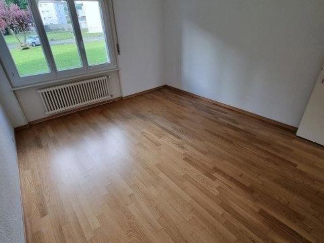 3.5 Zimmer, 80 m², EG
