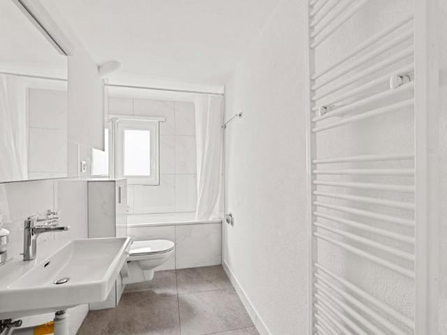 3.5 Zimmer, 81 m², EG