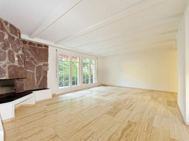 3.5 Zimmer, 81 m², EG