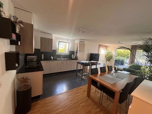 3.5 Zimmer, 81 m², EG
