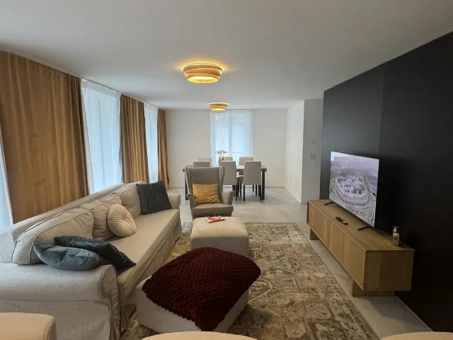 3.5 Zimmer, 82 m², 3. Stock