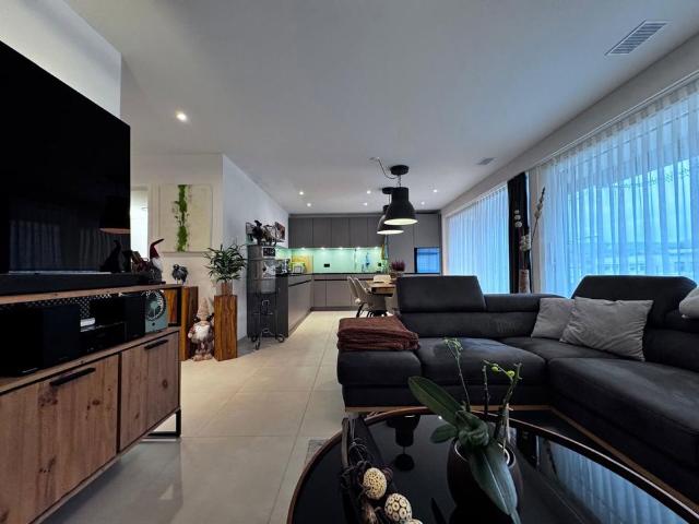 3.5 Zimmer, 82 m², 2. Stock