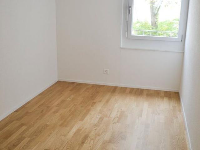 3.5 Zimmer, 82 m², EG