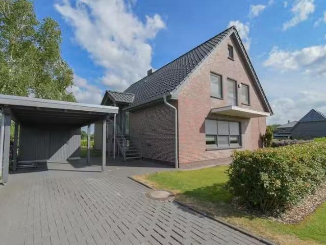 3,5 Zimmer 94 m² 800 € Kaltmiete Wohnungen in Edewecht