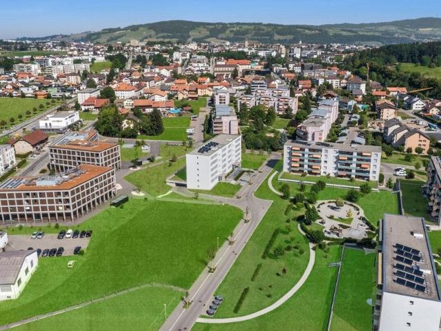 3.5 Zimmer, 94 m², EG