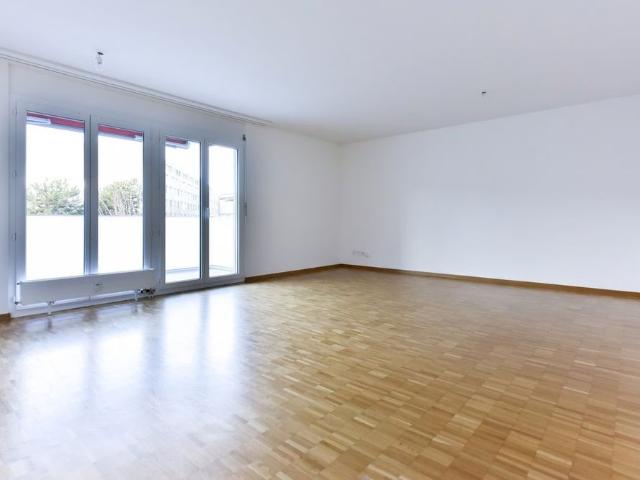 3.5 Zimmer, 94 m², Untergeschoss