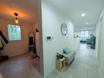 3.5 Zimmer, 96 m², 1. Stock