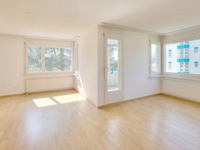3.5 Zimmer, 96 m², EG