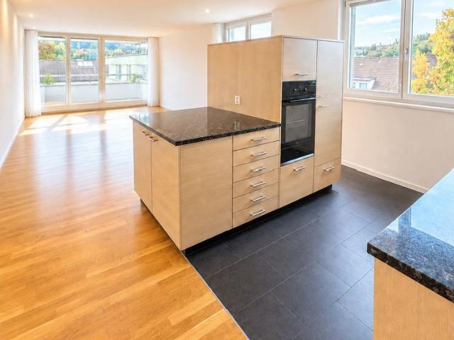 3.5 Zimmer, 97 m², 4. Stock