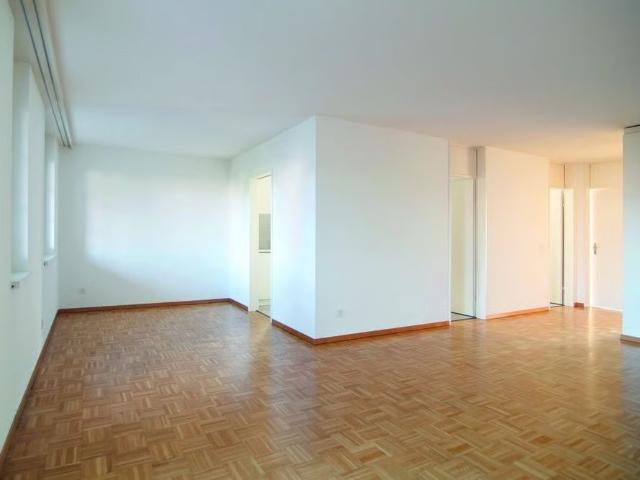 3.5 Zimmer, 97 m², EG
