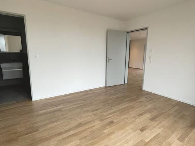 3.5 Zimmer, 98 m², EG
