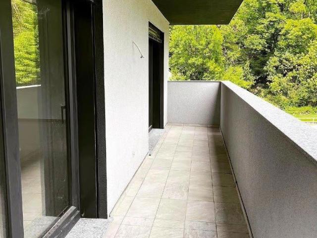 3.5 Zimmer, 90 m²
