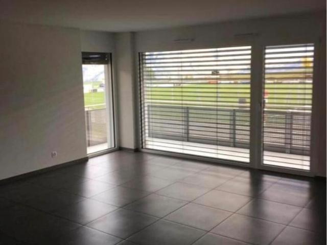 3.5 Zimmer, 90 m², 1. Stock