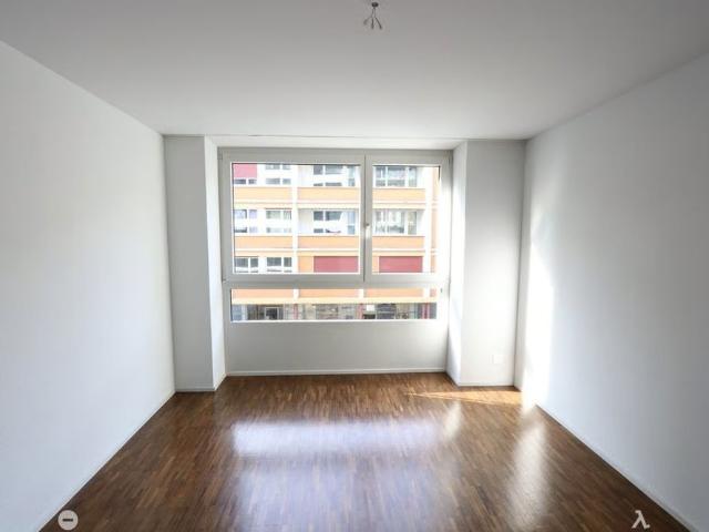 3.5 Zimmer, 90 m², 1. Stock