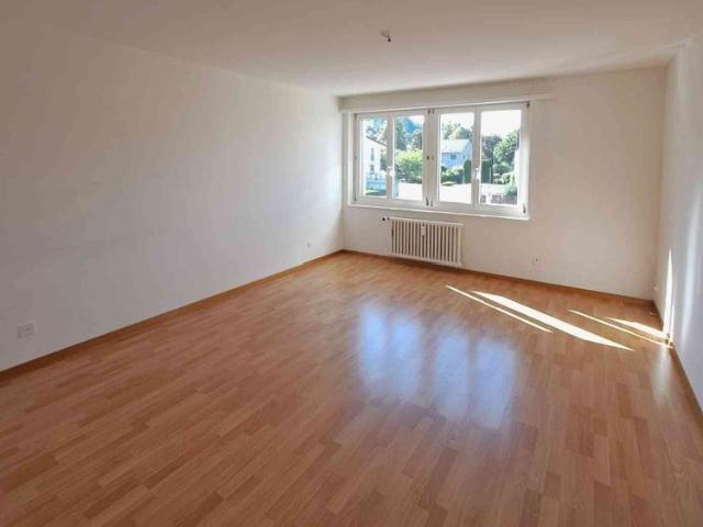 3.5 Zimmer, 90 m², 1. Stock